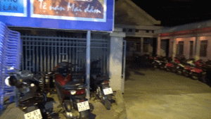 UBND phường ở Đắk Lắk thành bãi giữ xe cho quán nhậu